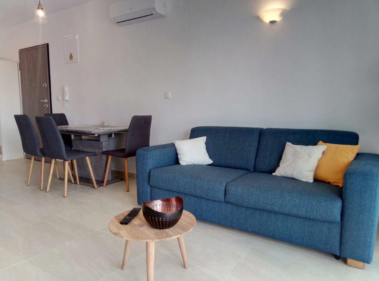 Lorena Cres Exterior foto