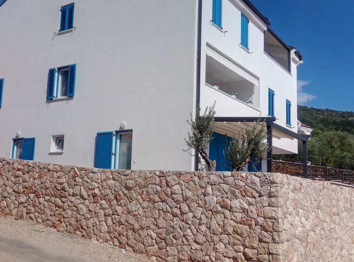 Lorena Cres Exterior foto